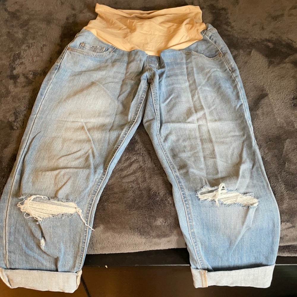 Maternity Jean Capris, size M